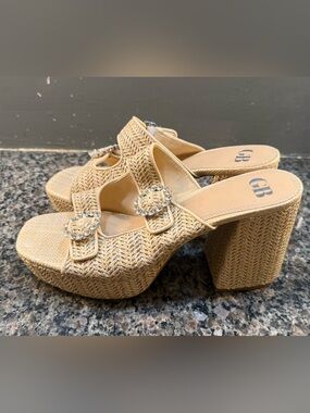 Gianni Bini Tan Woven Platform Mules with Crystal Buckles Size 11